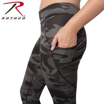 Womens Workout Performance Camo Leggings With Pockets - Black Camo